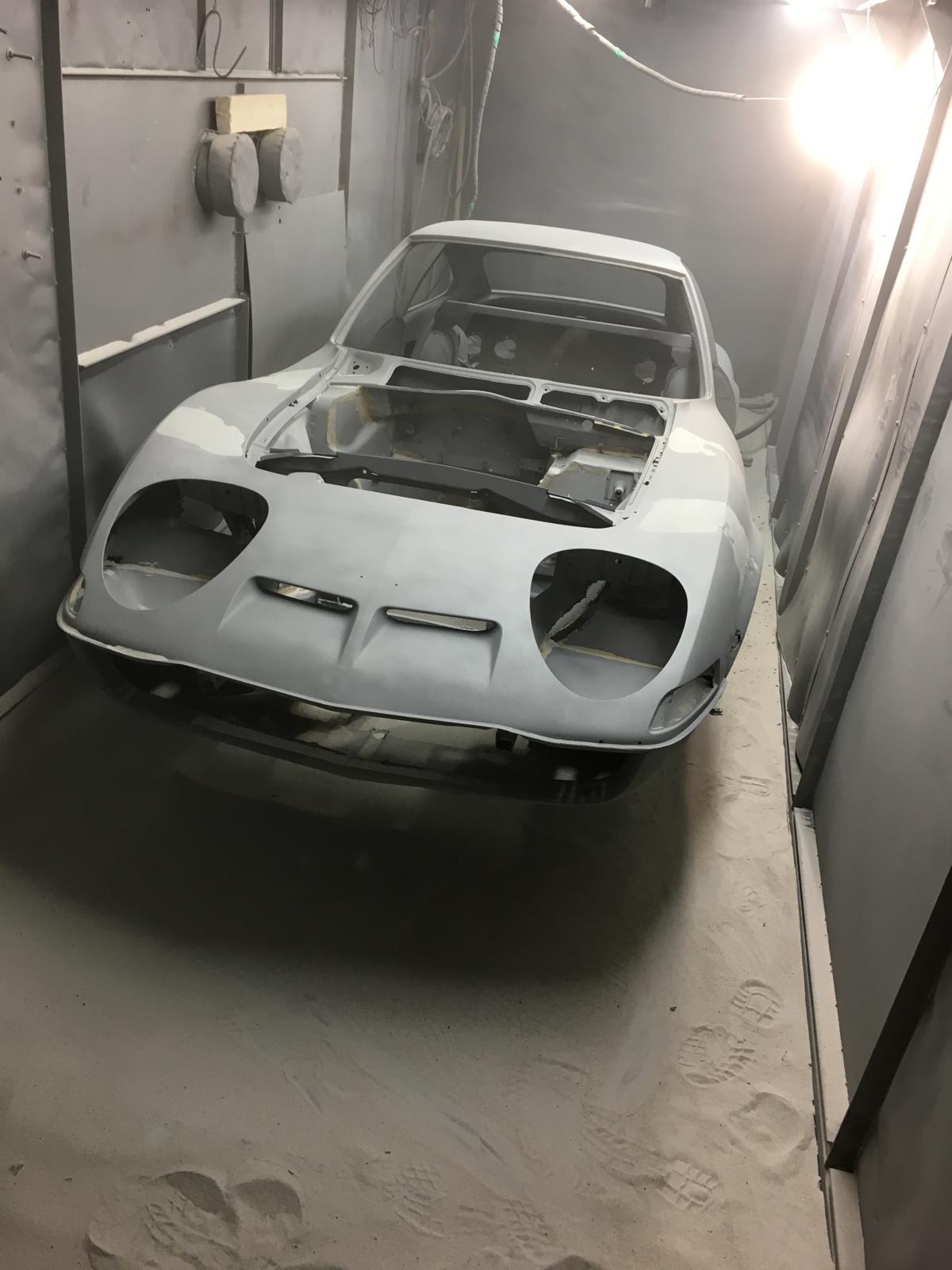 Komaxit v Karlových Varech